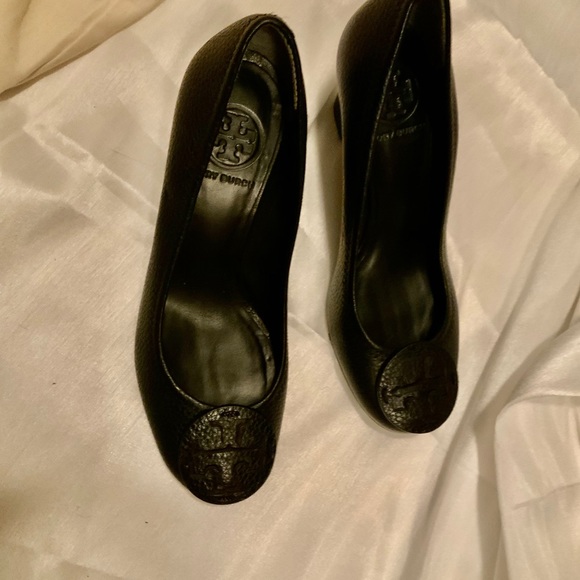 Black Tory Burch wedges - Picture 2 of 3
